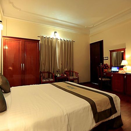 Moon View Hotel - 65 Cua Bac - By Bay Luxury هانوي المظهر الخارجي الصورة