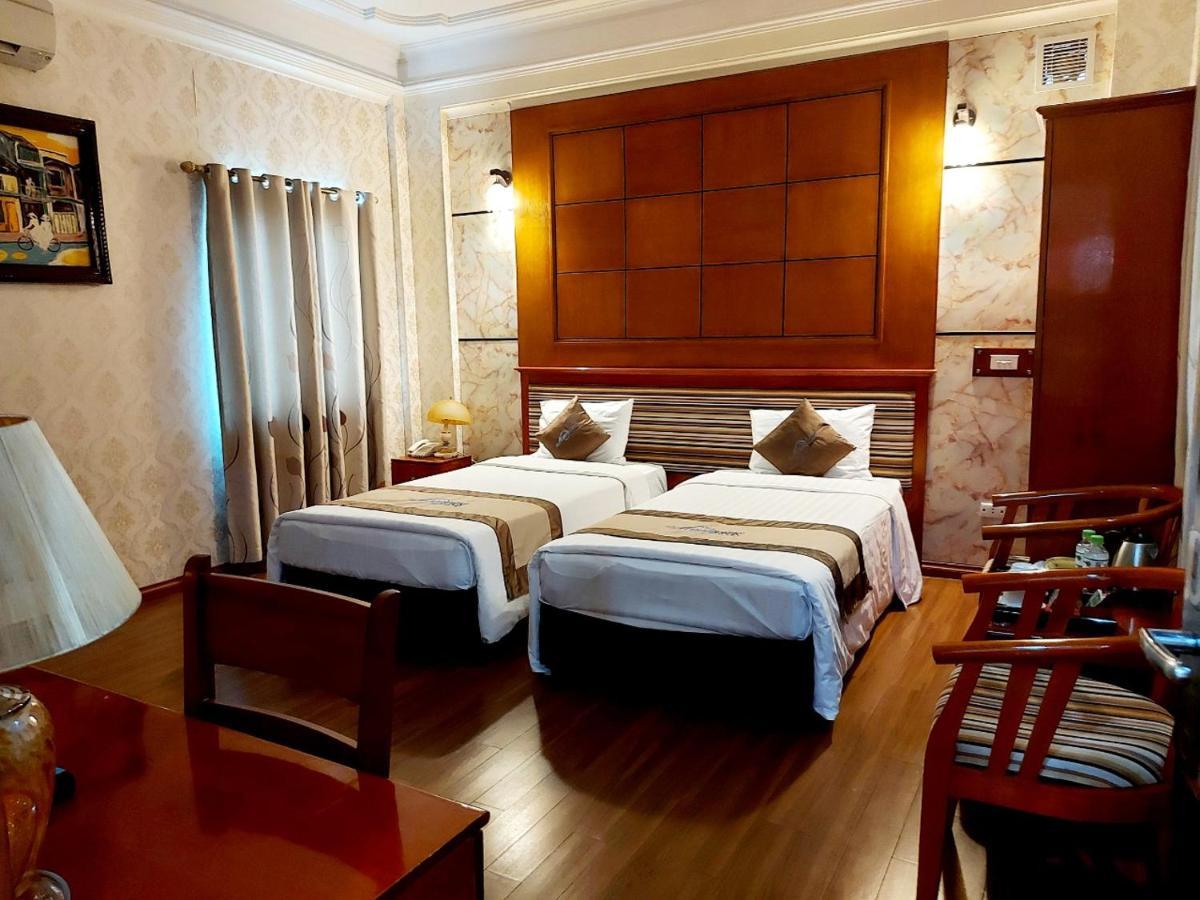 Moon View Hotel - 65 Cua Bac - By Bay Luxury هانوي المظهر الخارجي الصورة
