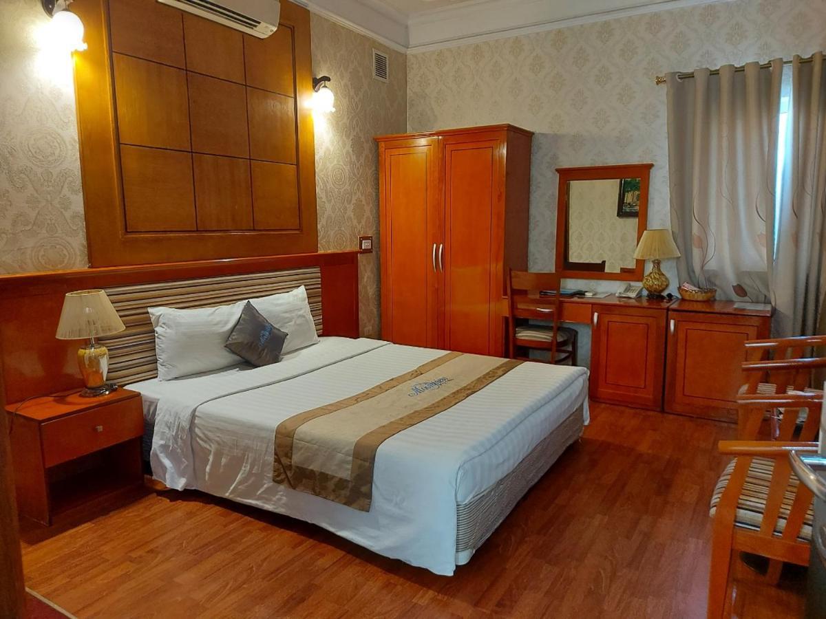 Moon View Hotel - 65 Cua Bac - By Bay Luxury هانوي المظهر الخارجي الصورة